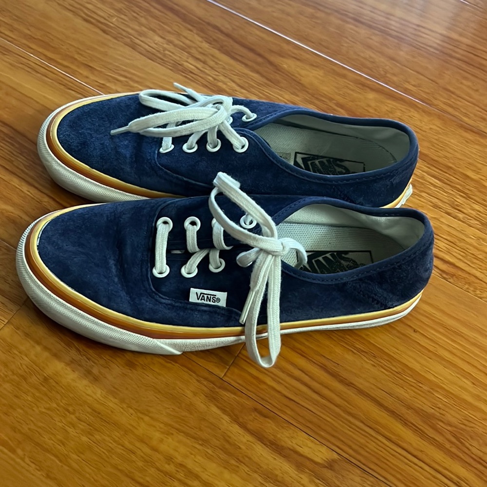 Retro styles Vans 6.5 women’s blue